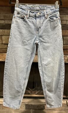 Women’s AMERICAN EAGLE Light Wash Barrel Jeans Size 000 Reg *B7